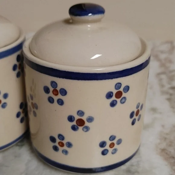 4 Mini VTG Ceramic Canisters Naaman Porcelain Israel Ivory Blue & Burgundy - Picture 3 of 10
